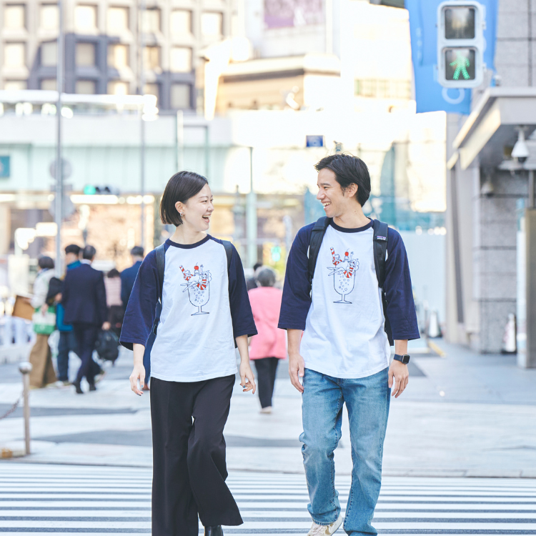 【オマケつき】きとみちゃんと根葉先輩と丸渡部長のメロンソーダホリデー ラグラン七部袖Tシャツ