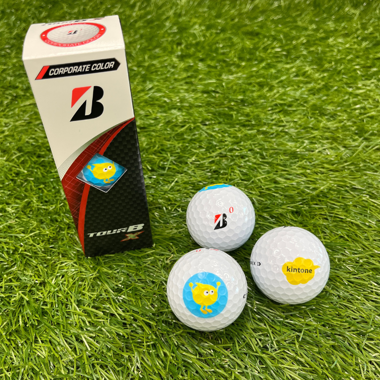 コキントンのゴルフボール「ブリヂストン TOUR B X」